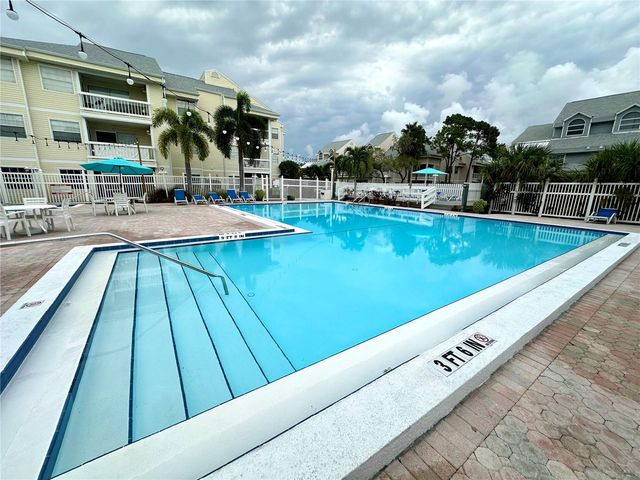 6825 STONES THROW CIRCLE N 1107, St Petersburg, FL 33710