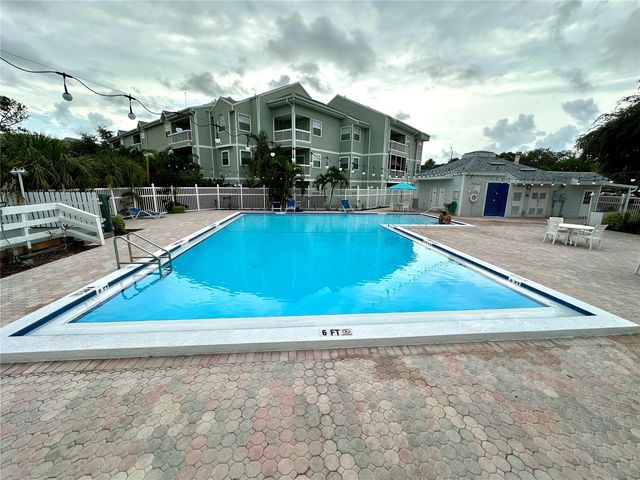 6825 STONES THROW CIRCLE N 1107, St Petersburg, FL 33710