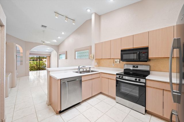 7844 Sailing Shores Terrace, Boynton Beach, FL 33437