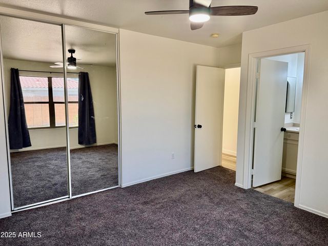 2358 E PEACH TREE Drive, Chandler, AZ 85249