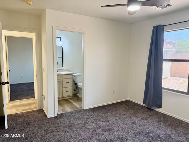 2358 E PEACH TREE Drive, Chandler, AZ 85249