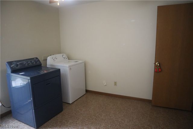 288 E Cassell Avenue, Barberton, OH 44203