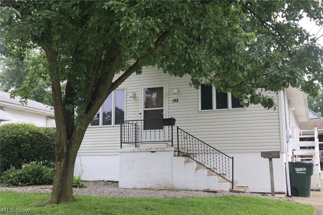 288 E Cassell Avenue, Barberton, OH 44203
