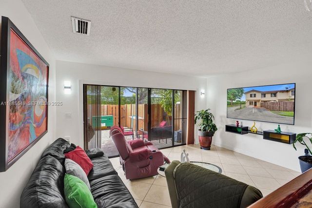14201 SW 57th Lane 1A7, Miami, FL 33183
