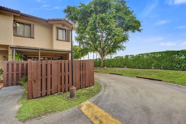 14201 SW 57th Lane 1A7, Miami, FL 33183