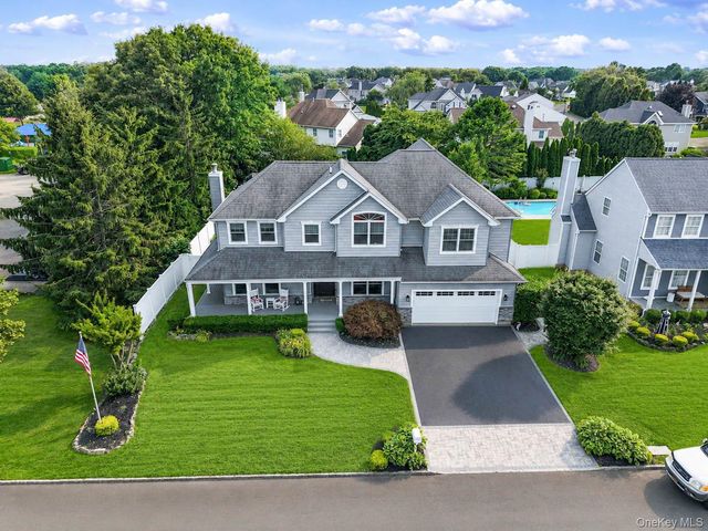 70 Summerfield Drive, Holtsville, NY 11742