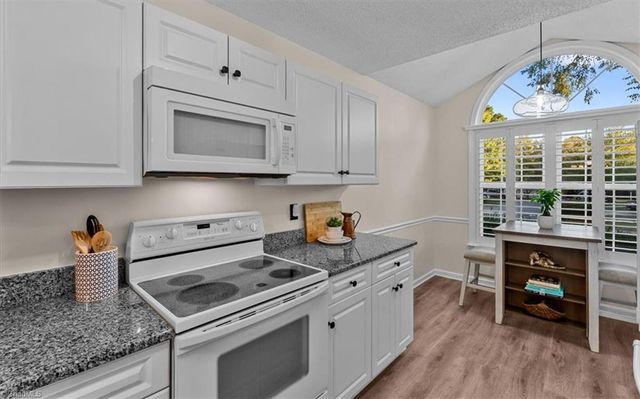 7 Shelburne Court, Greensboro, NC 27455