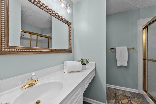 7 Shelburne Court, Greensboro, NC 27455