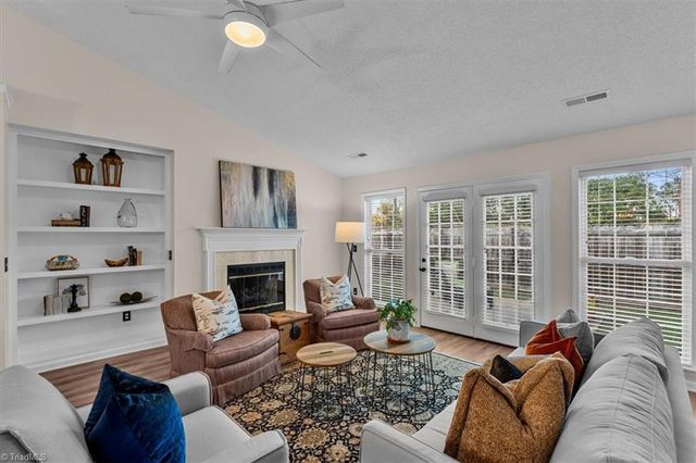 7 Shelburne Court, Greensboro, NC 27455
