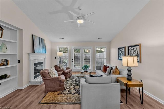 7 Shelburne Court, Greensboro, NC 27455