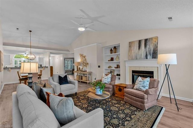 7 Shelburne Court, Greensboro, NC 27455