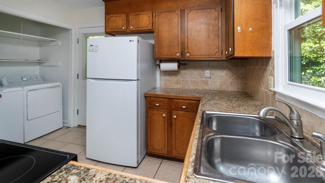 5209 Birchbark Lane, Charlotte, NC 28227