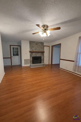 106 Northspring Drive, Warner Robins, GA 31093