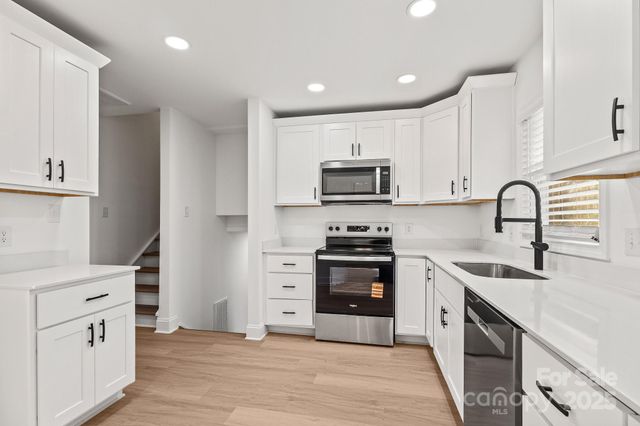 6133 Eagle Peak Drive, Charlotte, NC 28214