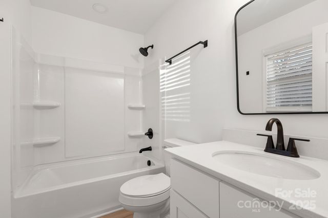 6133 Eagle Peak Drive, Charlotte, NC 28214