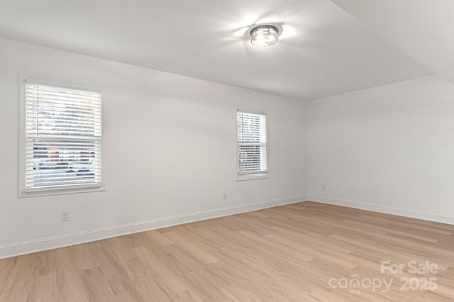 6133 Eagle Peak Drive, Charlotte, NC 28214