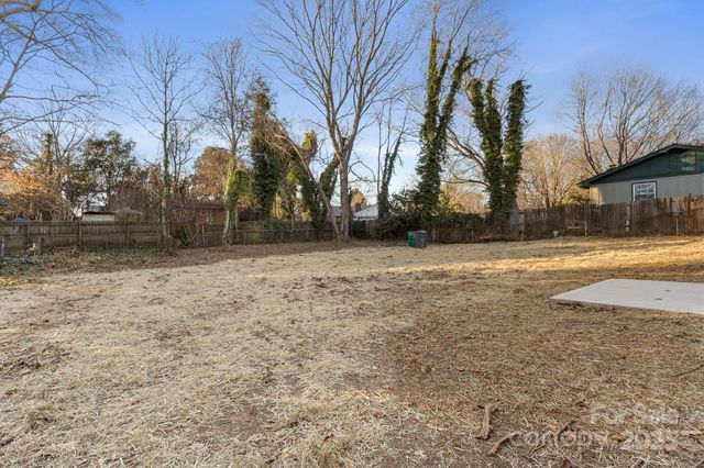 6133 Eagle Peak Drive, Charlotte, NC 28214