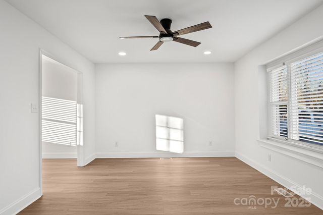 6133 Eagle Peak Drive, Charlotte, NC 28214