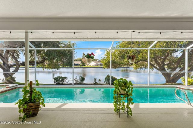 662 Rossmoor Circle, Melbourne, FL 32940