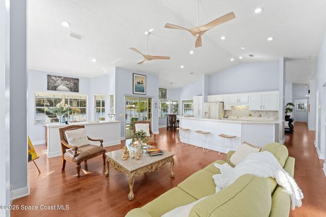 662 Rossmoor Circle, Melbourne, FL 32940