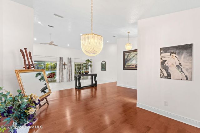 662 Rossmoor Circle, Melbourne, FL 32940