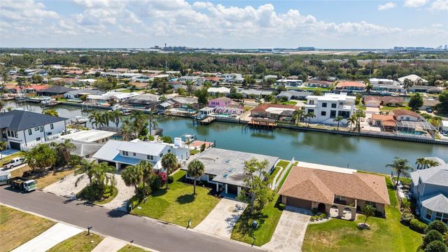 3917 E EDEN ROC CIRCLE, Tampa, FL 33634