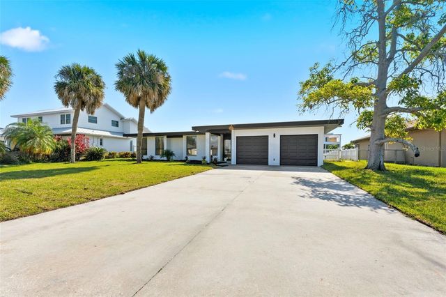 3917 E EDEN ROC CIRCLE, Tampa, FL 33634