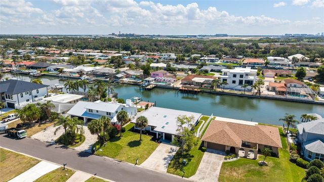 3917 E EDEN ROC CIRCLE, Tampa, FL 33634