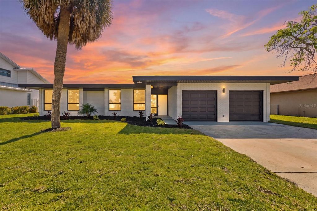 3917 E EDEN ROC CIRCLE, Tampa, FL 33634