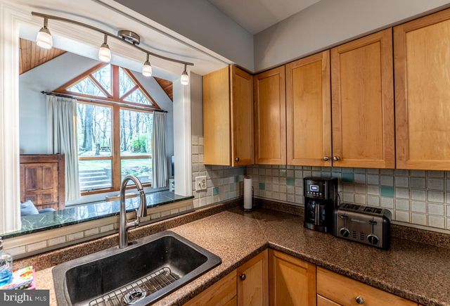 124 COLUMBIA DR, Coatesville, PA 19320