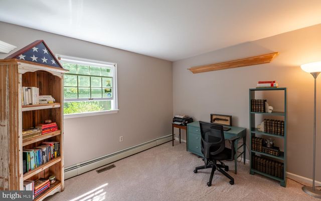 124 COLUMBIA DR, Coatesville, PA 19320