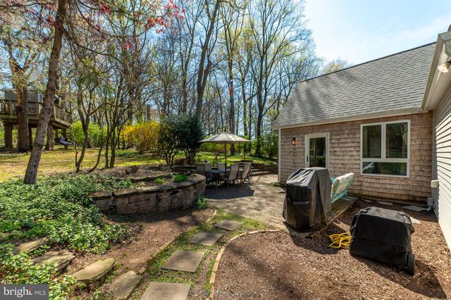 124 COLUMBIA DR, Coatesville, PA 19320