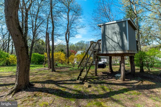 124 COLUMBIA DR, Coatesville, PA 19320