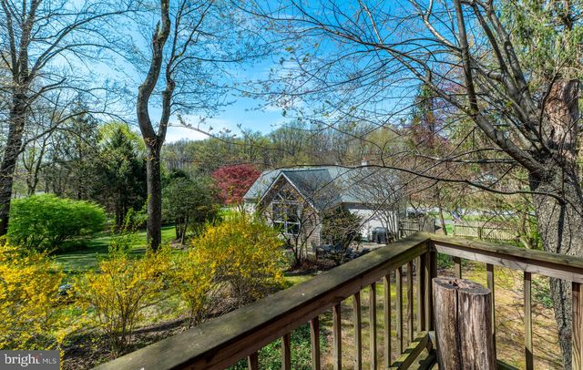 124 COLUMBIA DR, Coatesville, PA 19320