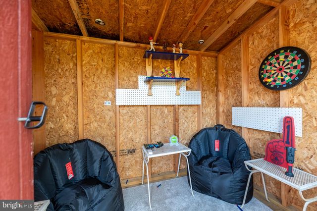 124 COLUMBIA DR, Coatesville, PA 19320