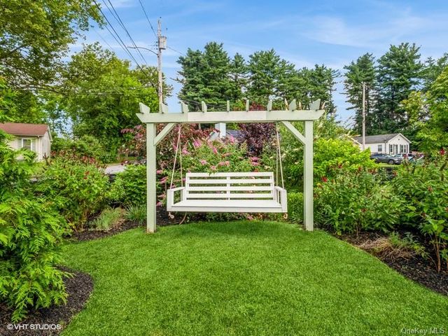 8 Townsend Street, Beacon, NY 12508