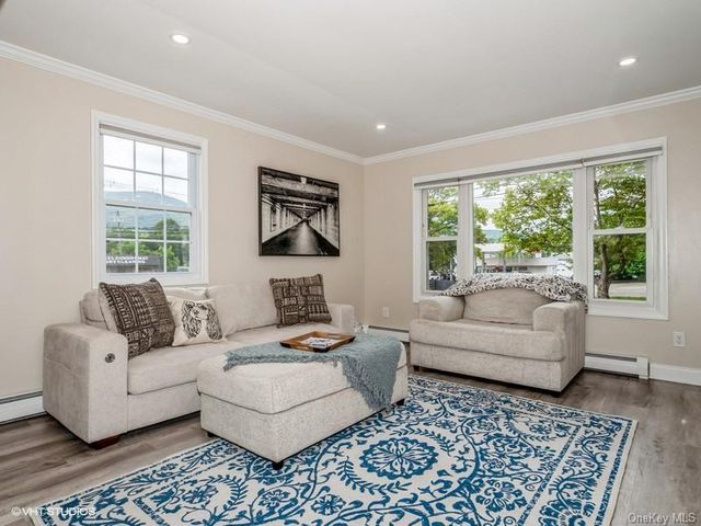 8 Townsend Street, Beacon, NY 12508