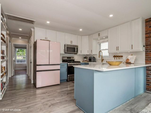 8 Townsend Street, Beacon, NY 12508