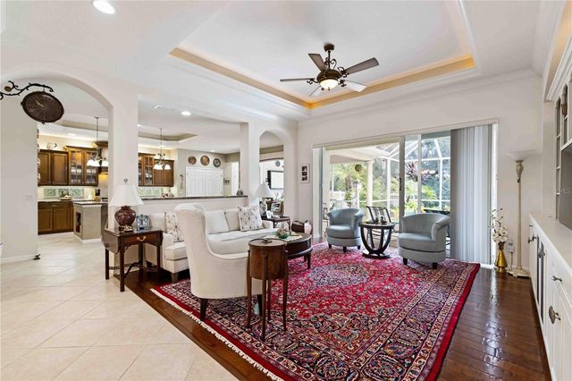 7621 CHARLESTON STREET, University Park, FL 34201