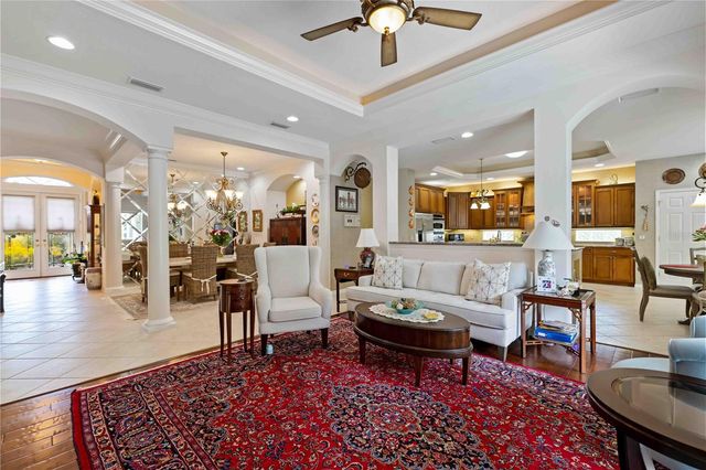 7621 CHARLESTON STREET, University Park, FL 34201