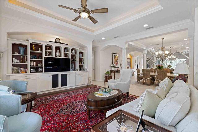 7621 CHARLESTON STREET, University Park, FL 34201