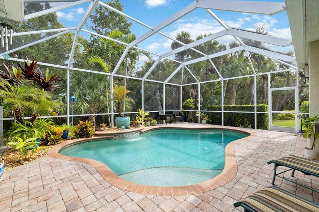 7621 CHARLESTON STREET, University Park, FL 34201