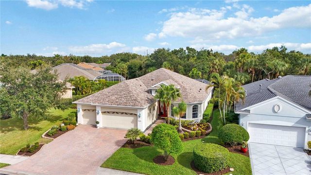 7621 CHARLESTON STREET, University Park, FL 34201