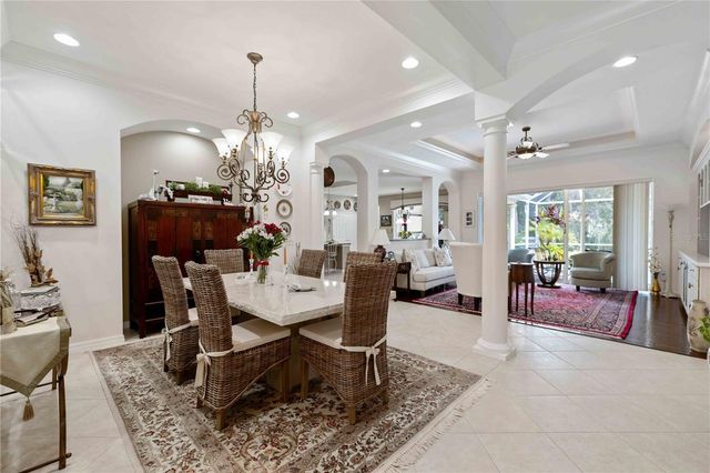 7621 CHARLESTON STREET, University Park, FL 34201