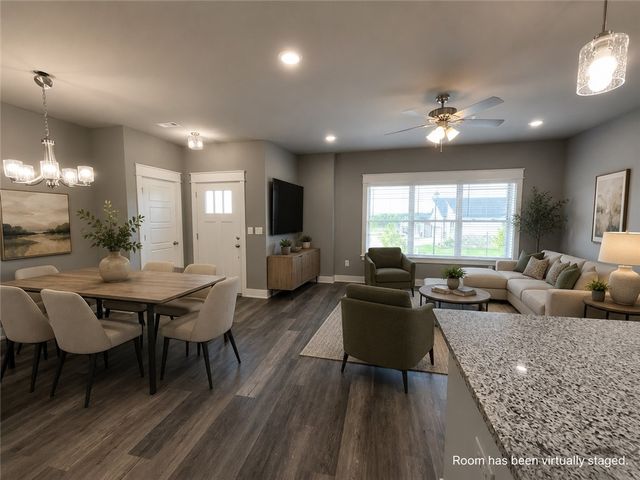 2594 N Ward Drive, Fayetteville, AR 72704