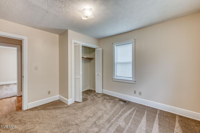 342 Bristol Avenue, Blountville, TN 37617