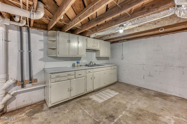 342 Bristol Avenue, Blountville, TN 37617