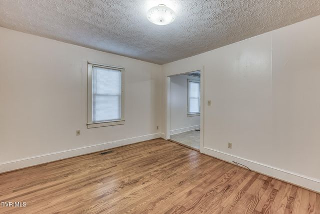 342 Bristol Avenue, Blountville, TN 37617