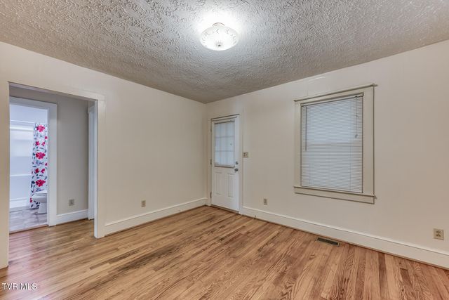 342 Bristol Avenue, Blountville, TN 37617