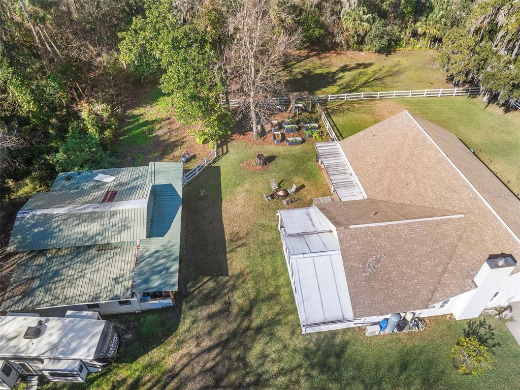 Image 24 of property listing at 3080 RAGIS ROAD, Edgewater, FL 32132